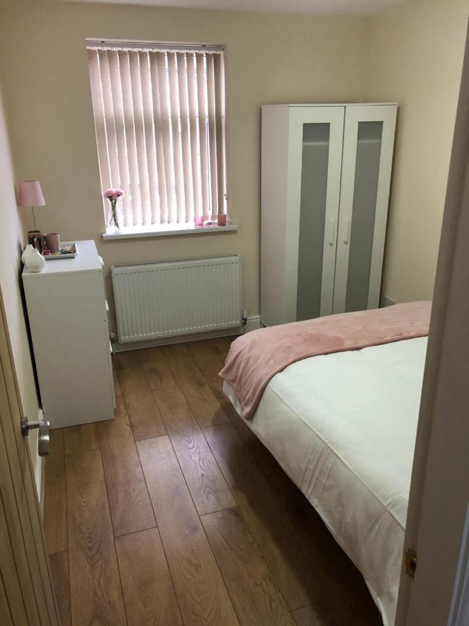 Big Room Rusholme With Tv And Private Bathroom-Parking&Wifi Manchester Ngoại thất bức ảnh