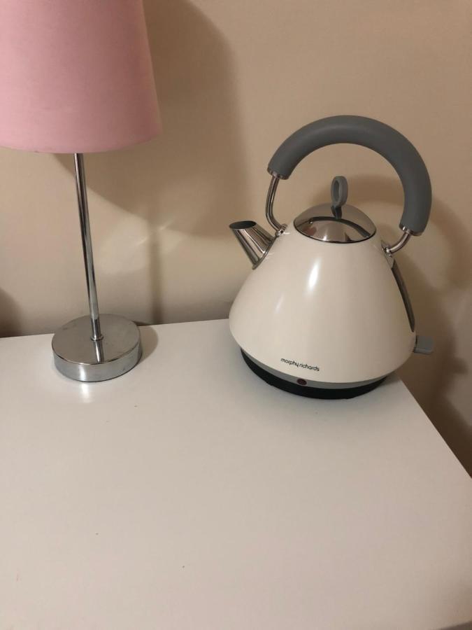 Big Room Rusholme With Tv And Private Bathroom-Parking&Wifi Manchester Ngoại thất bức ảnh
