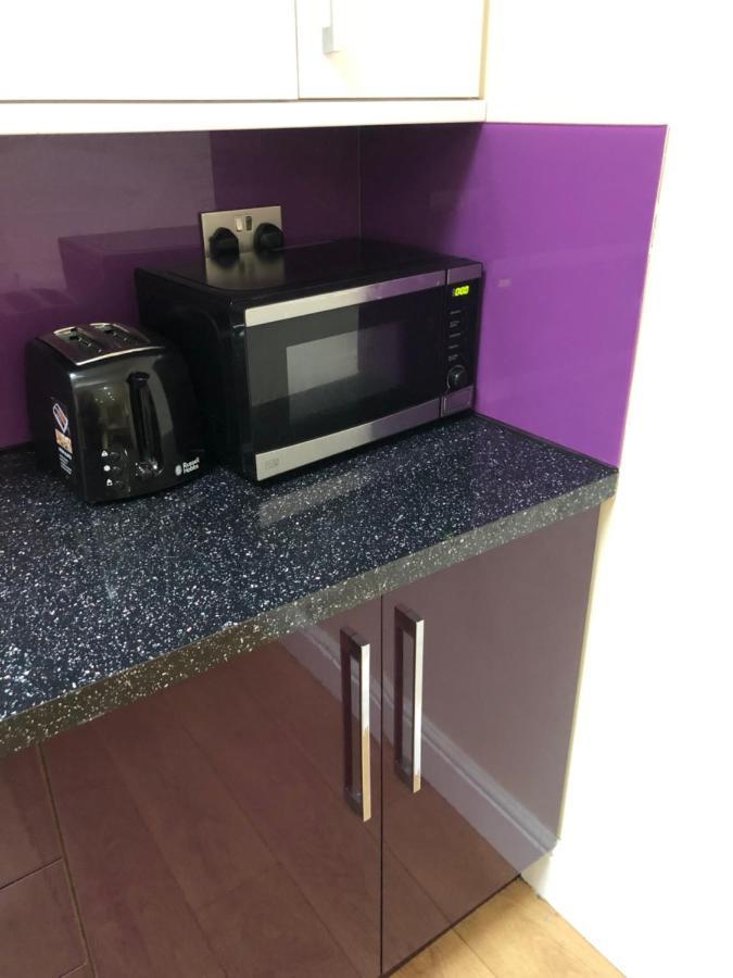 Big Room Rusholme With Tv And Private Bathroom-Parking&Wifi Manchester Ngoại thất bức ảnh