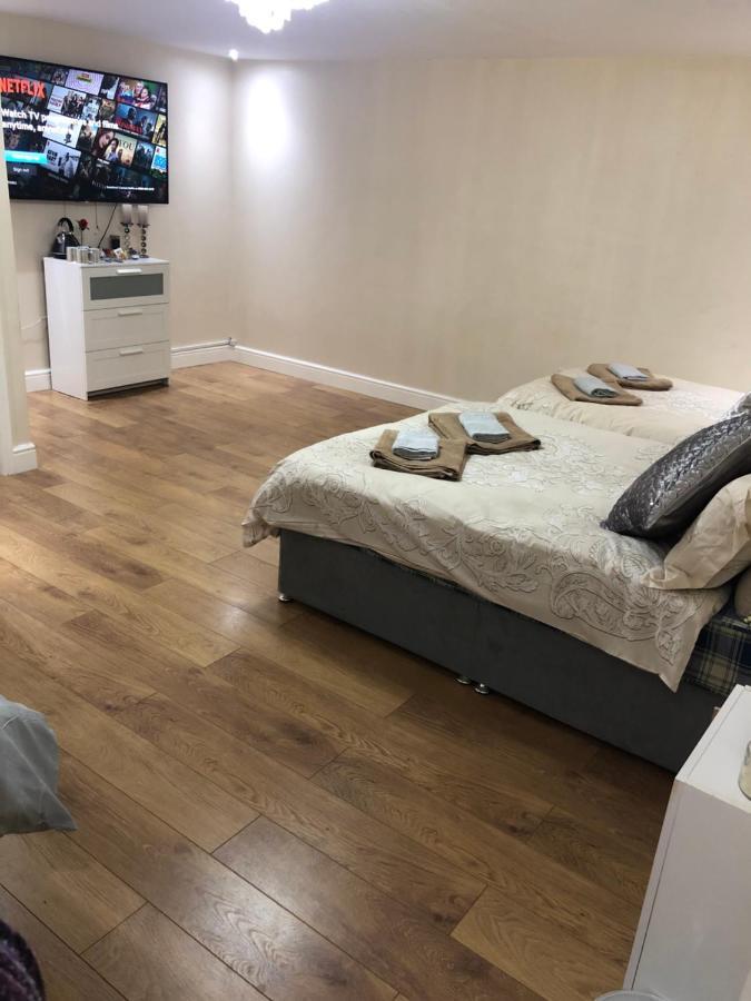 Big Room Rusholme With Tv And Private Bathroom-Parking&Wifi Manchester Ngoại thất bức ảnh