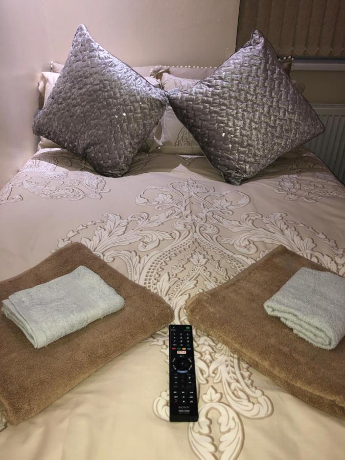 Big Room Rusholme With Tv And Private Bathroom-Parking&Wifi Manchester Ngoại thất bức ảnh