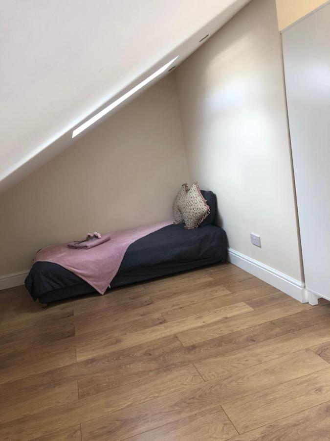 Big Room Rusholme With Tv And Private Bathroom-Parking&Wifi Manchester Ngoại thất bức ảnh