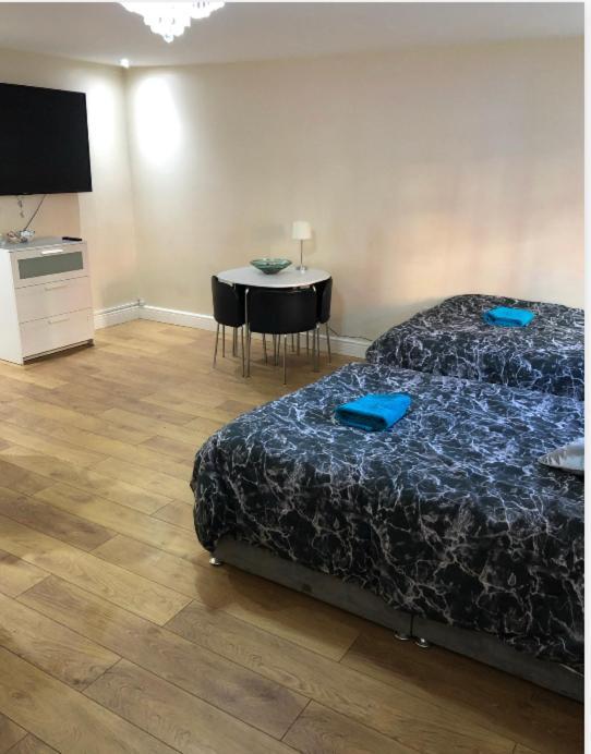 Big Room Rusholme With Tv And Private Bathroom-Parking&Wifi Manchester Ngoại thất bức ảnh
