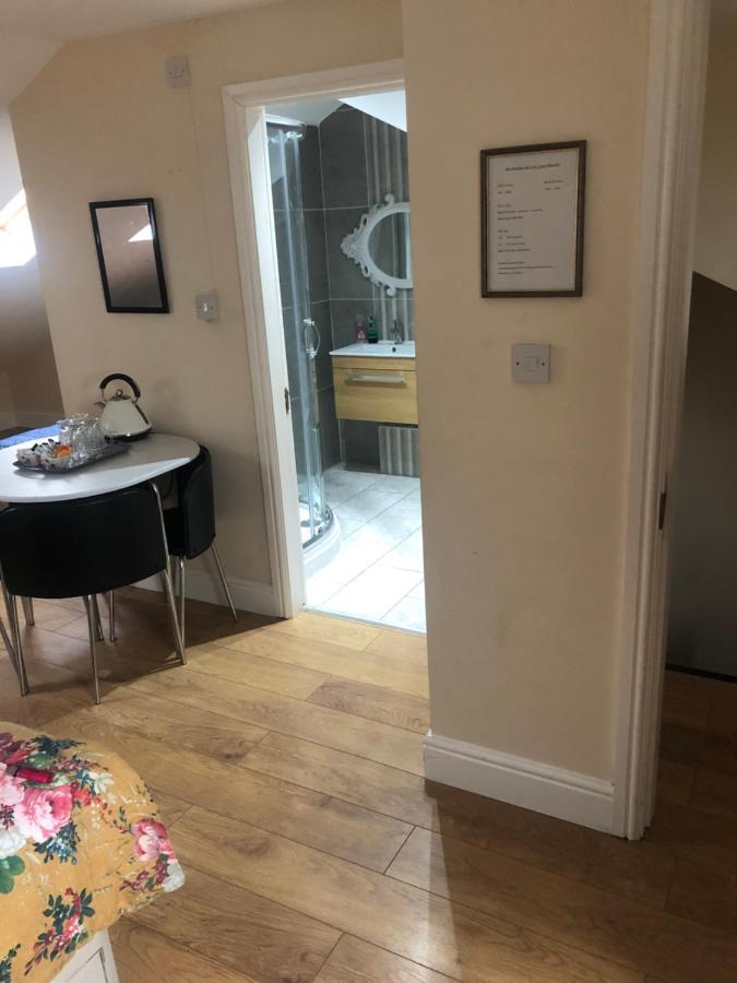 Big Room Rusholme With Tv And Private Bathroom-Parking&Wifi Manchester Ngoại thất bức ảnh